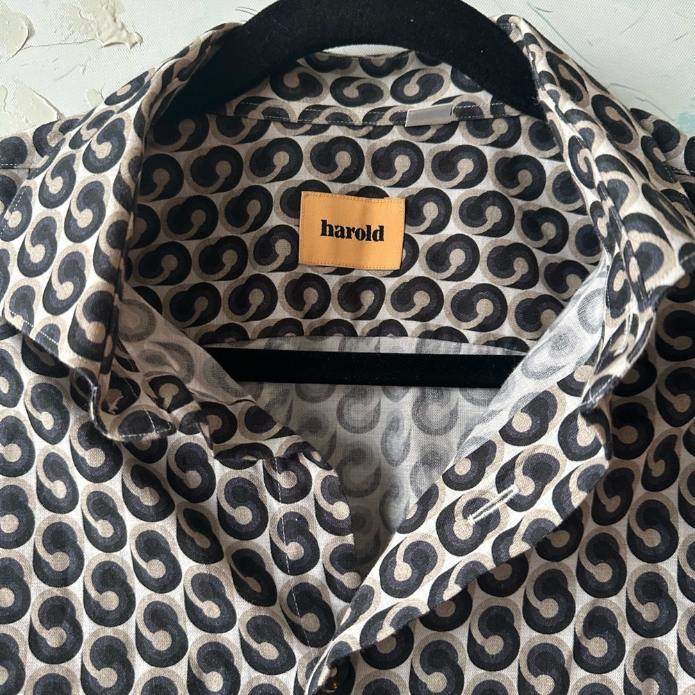 Harold's Men's Shirt